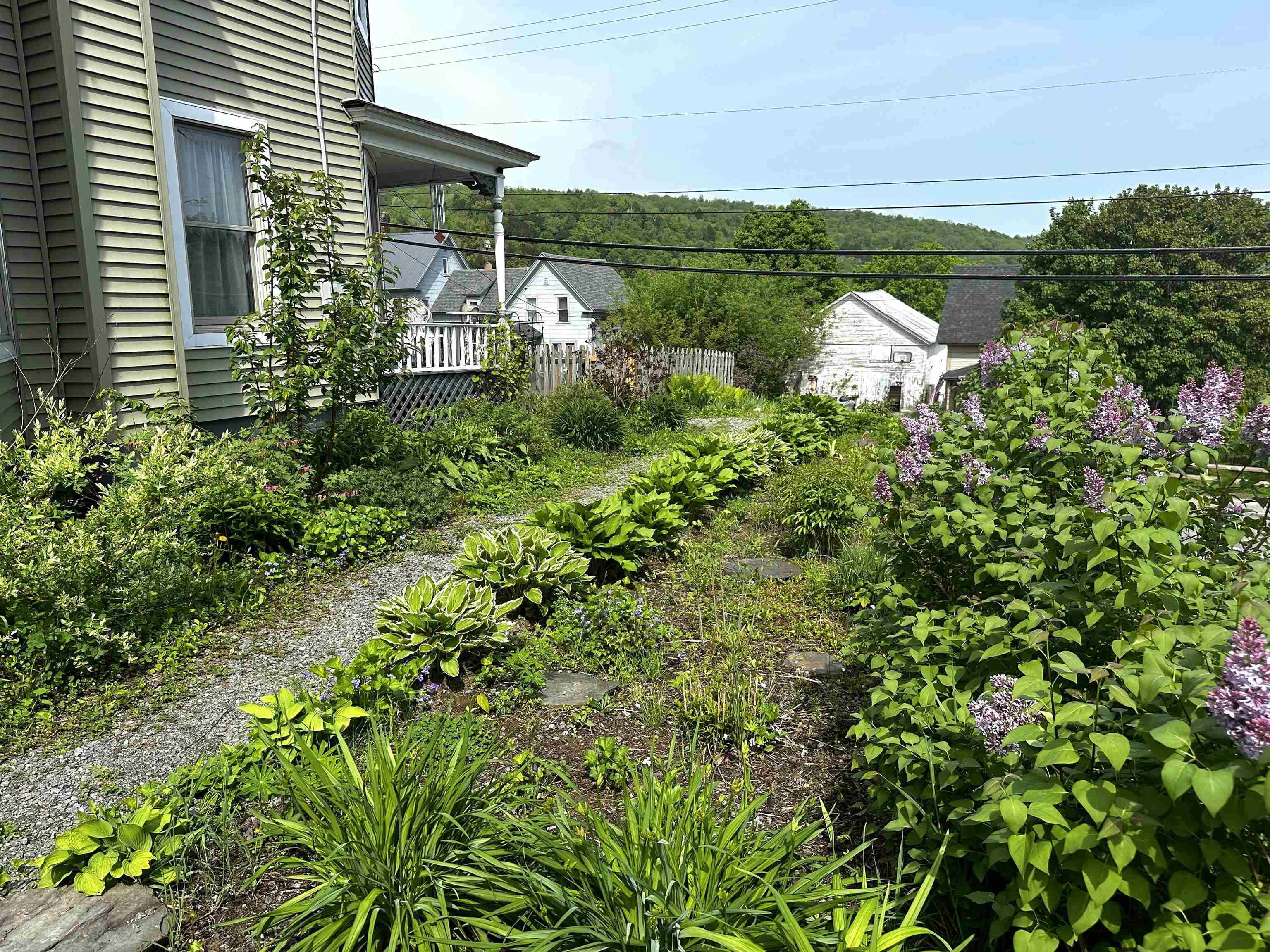 28 Upper Cherry Street Hardwick, VT 05843 - Photo 10 of 38