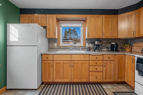 $174,900 | 1136 South Bartlett Street, Shawano, WI 54166