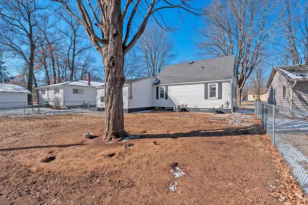 $174,900 | 1136 South Bartlett Street, Shawano, WI 54166