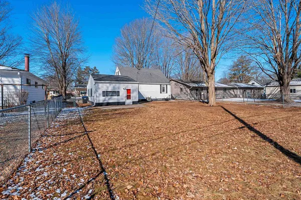 $174,900 | 1136 South Bartlett Street, Shawano, WI 54166