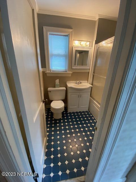 2400 Carey Road Kinston, NC 28504 - Photo 2 of 12 upstairs bathroom