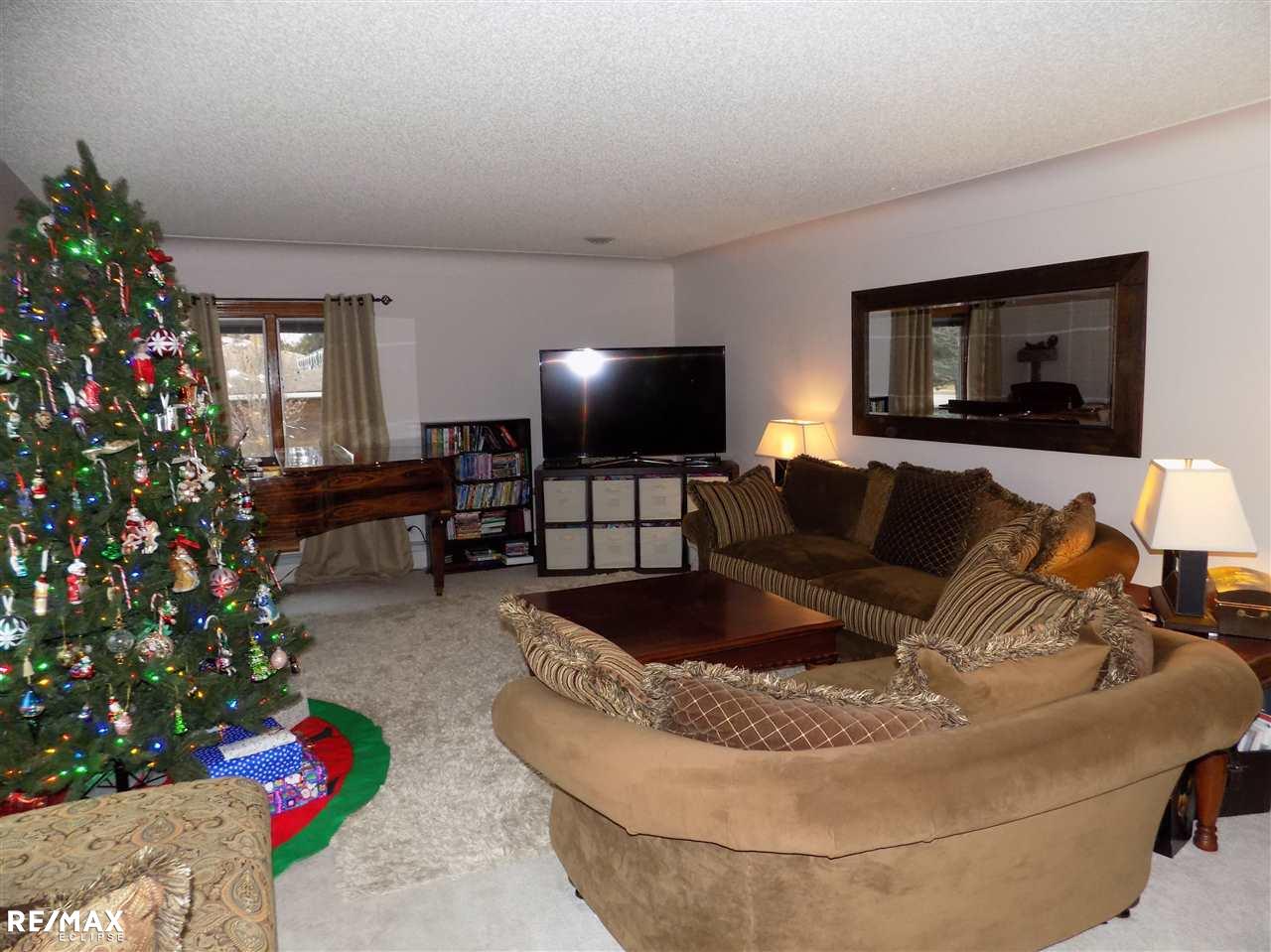 53221 Shelby Road Utica, MI 48316 - Photo 15 of 52 31366238-14.JPG