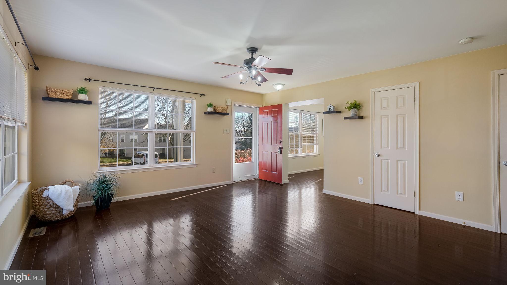 5473 Rinker Circle Doylestown, PA 18902 - Photo 2 of 9 SPACIOUS LIVING ROOM