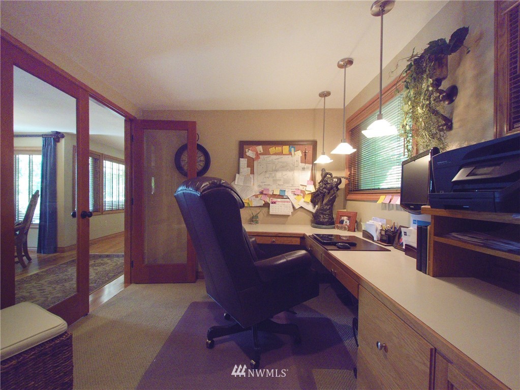 3133 Rocky Point Road Northwest Bremerton, WA 98312 - Photo 13 of 25 Gallery Image 13