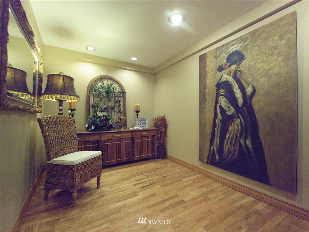 3133 Rocky Point Road Northwest Bremerton, WA 98312 - Photo 19 of 25 Gallery Image 19