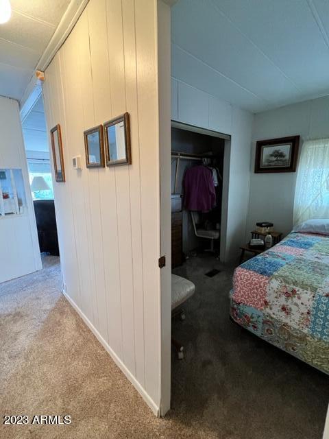 747 North Starr Road Apache Junction, AZ 85119 - Photo 35 of 48 a bedroom with a bed and a mirror