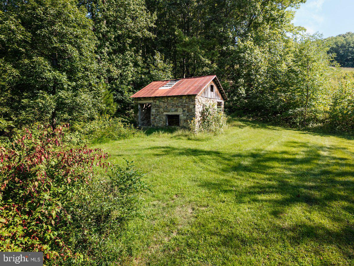 11470 Apple Manor Road Markham, VA 22643 - Photo 6 of 58 Gallery Image 6