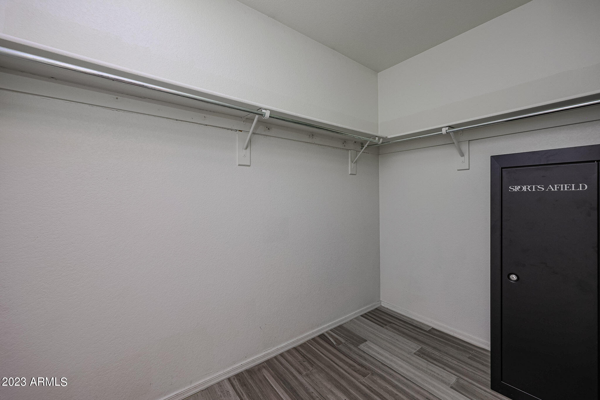 2437 West Romley Road Phoenix, AZ 85041 - Photo 11 of 17 Master Closet