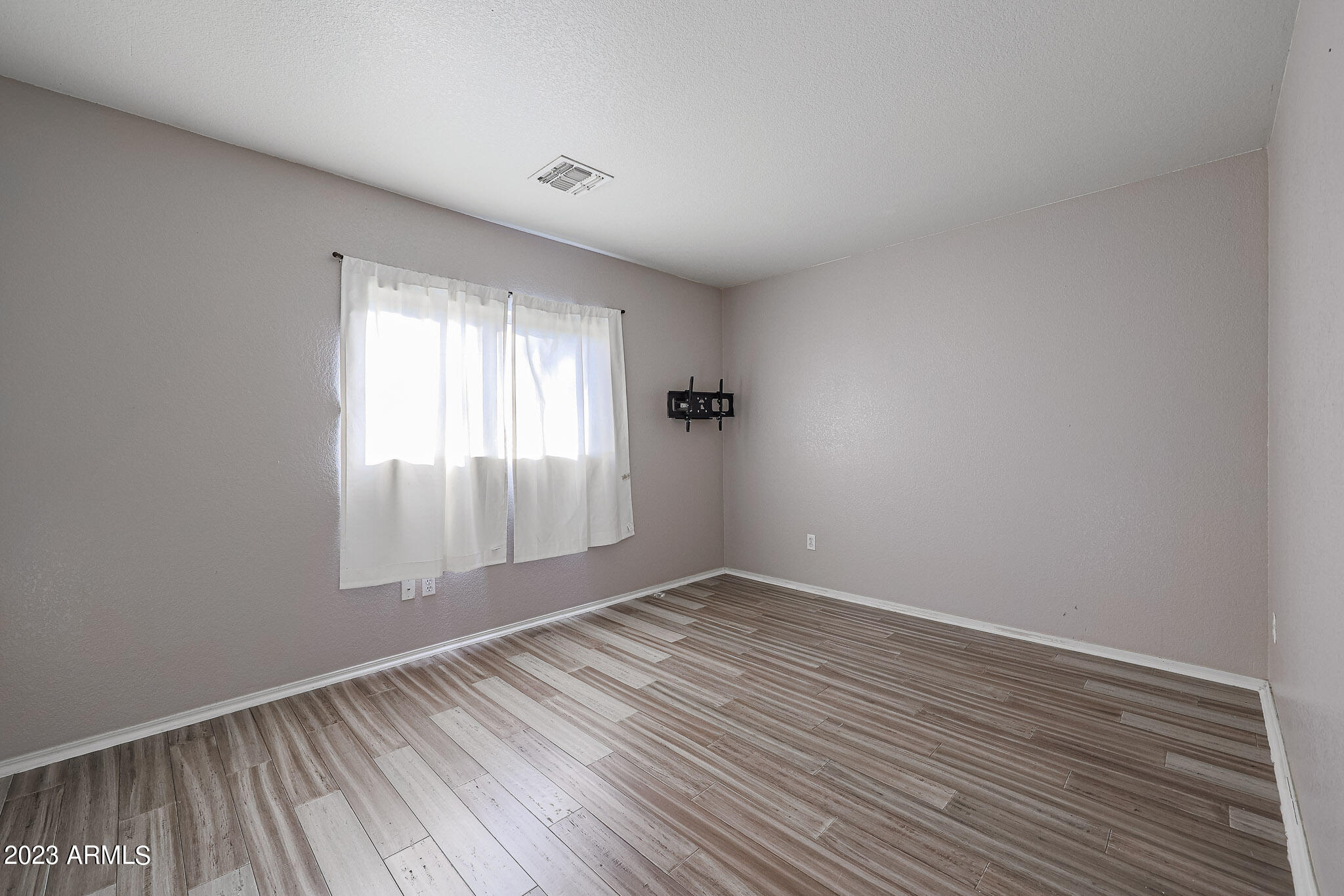 2437 West Romley Road Phoenix, AZ 85041 - Photo 12 of 17 Bedroom 2