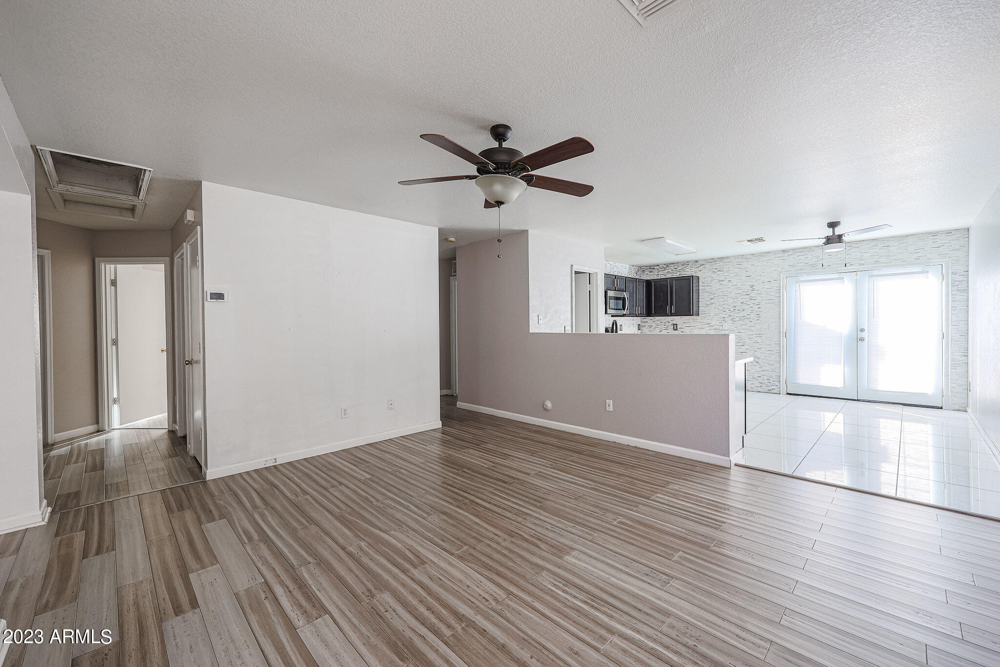 2437 West Romley Road Phoenix, AZ 85041 - Photo 5 of 17 Dining Area