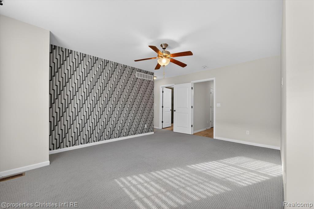 2683 Harvard Road Berkley, MI 48072 - Photo 28 of 60