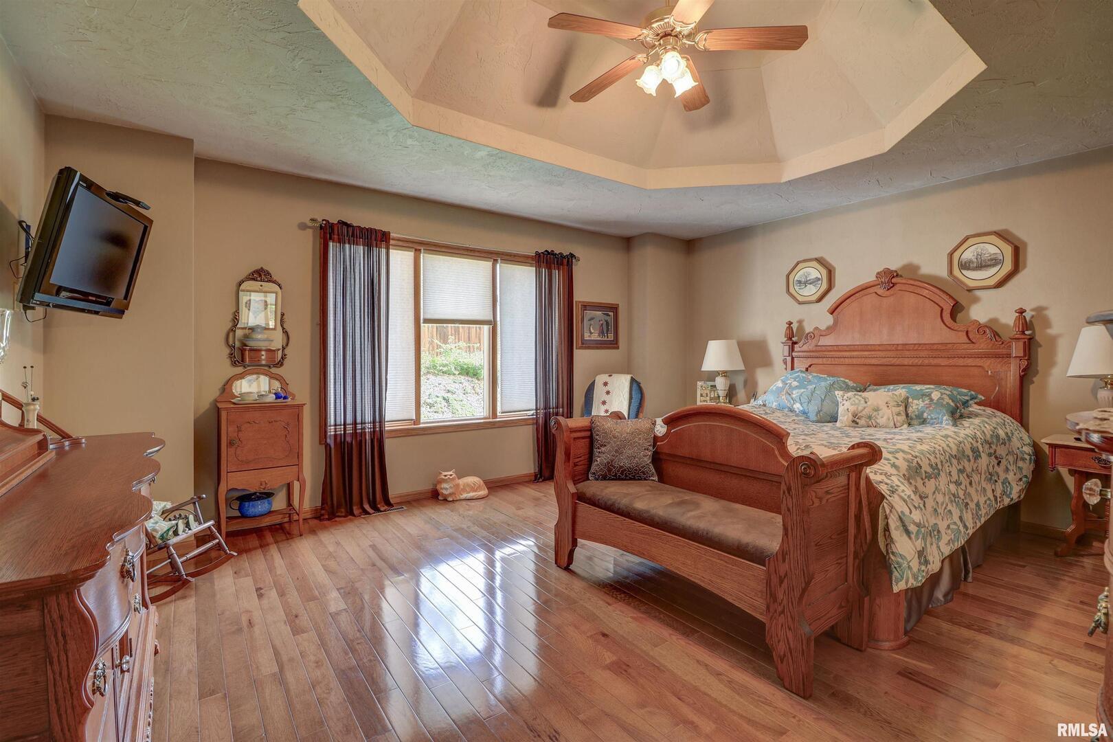 582 Breezy Point Drive Clinton, IA 52732 - Photo 20 of 38