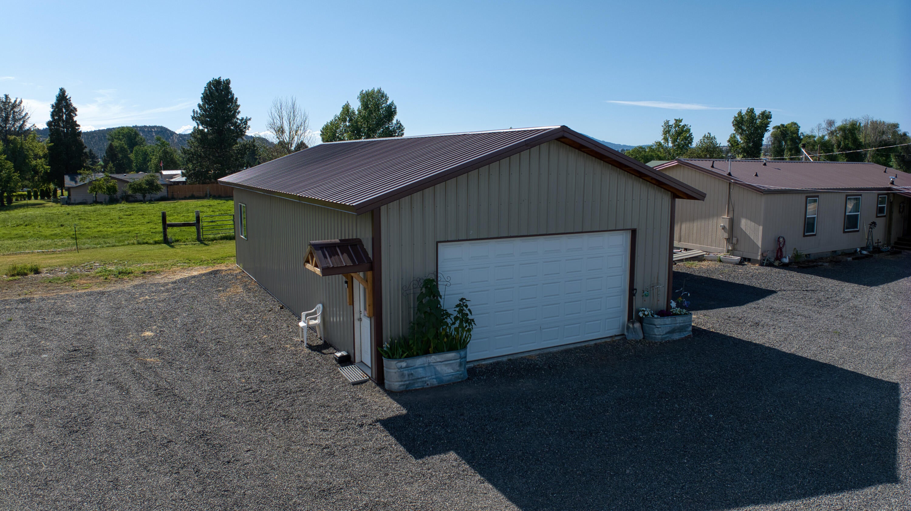 5403 North E Wainwright Road Prineville, OR 97754 - Photo 7 of 39 8