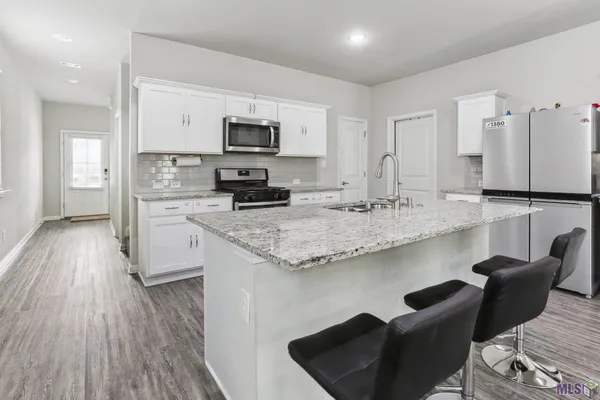 $2,500 | 6714 Tiger Pointe Drive, Baton Rouge, LA 70817