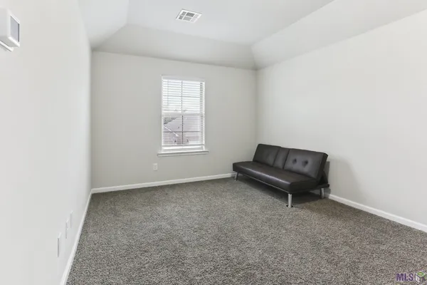 $2,500 | 6714 Tiger Pointe Drive, Baton Rouge, LA 70817