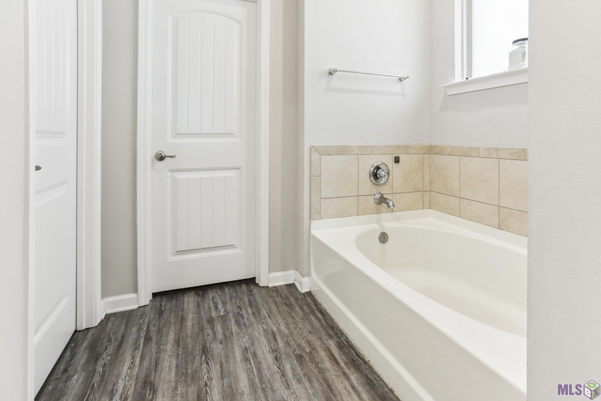 6714 Tiger Pointe Drive Baton Rouge, LA 70817 - Photo 7 of 14