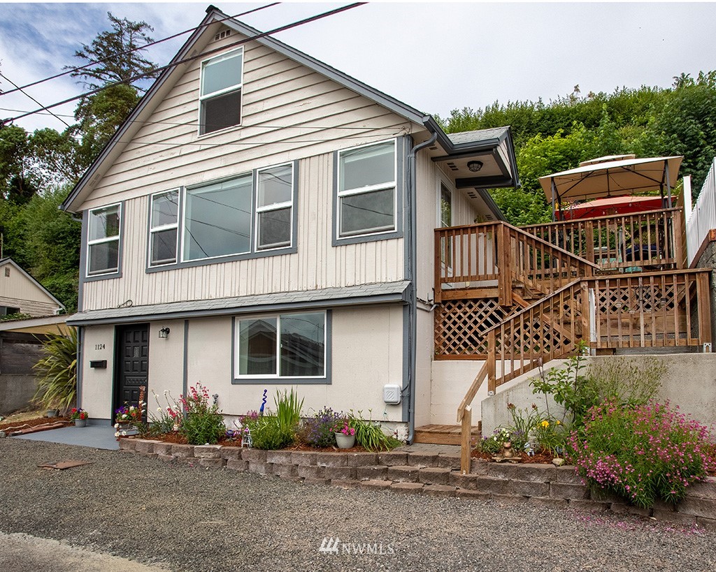 1124 Shore Drive Bremerton, WA 98310 - Photo 1 of 29