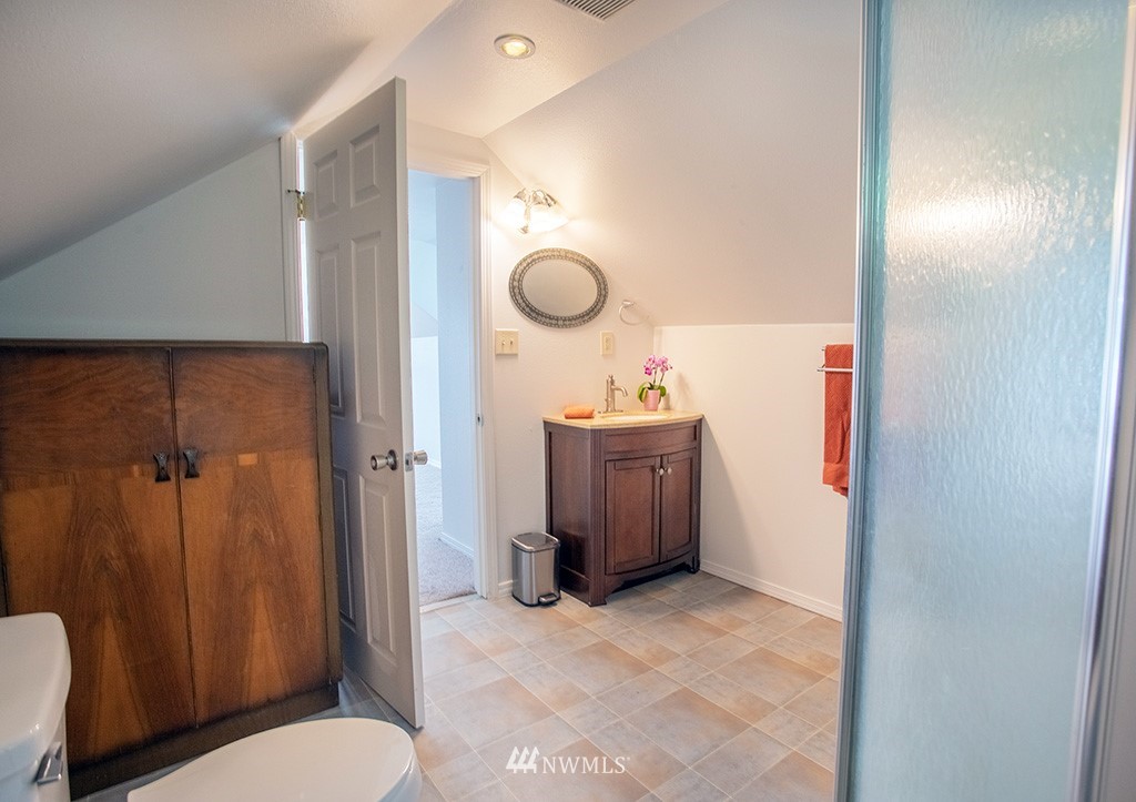 1124 Shore Drive Bremerton, WA 98310 - Photo 22 of 29