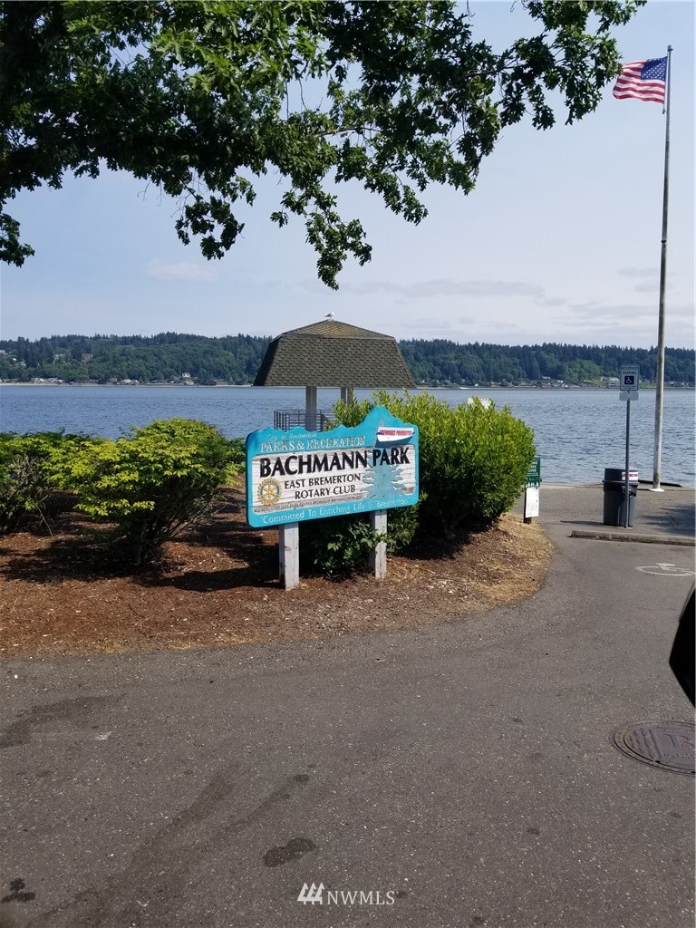1124 Shore Drive Bremerton, WA 98310 - Photo 5 of 29