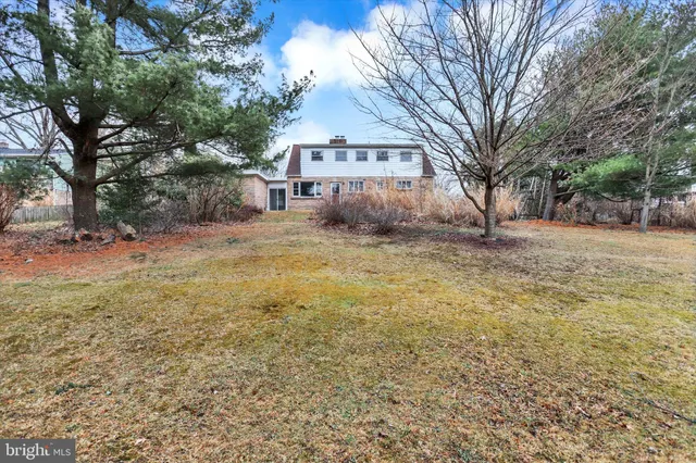 $275,000 | 5020 Sunset Drive, Harrisburg, PA 17112