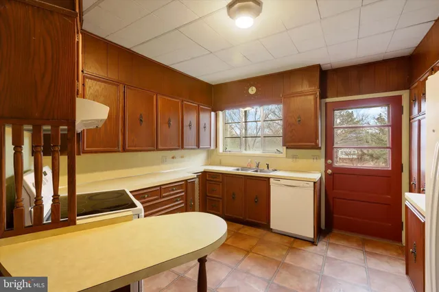 $275,000 | 5020 Sunset Drive, Harrisburg, PA 17112