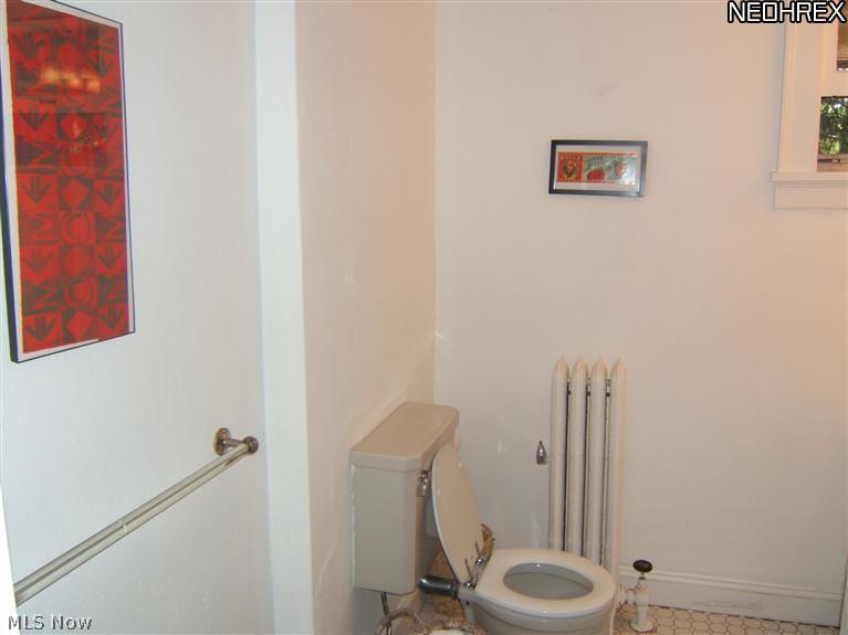 2865 Coventry Road Cleveland, OH 44120 - Photo 17 of 22