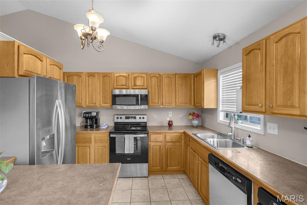 385 Spring Hill Road Jackson, MO 63755 - Photo 9 of 38 Gallery Image 9