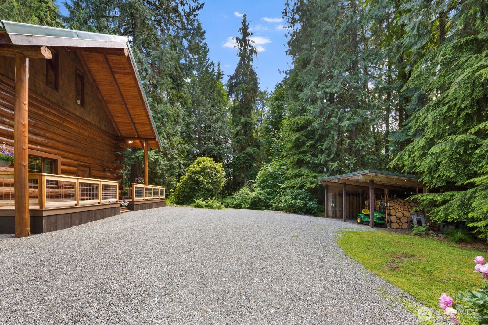 129 North Lake Roesiger Road Snohomish, WA 98290 - Photo 5 of 40