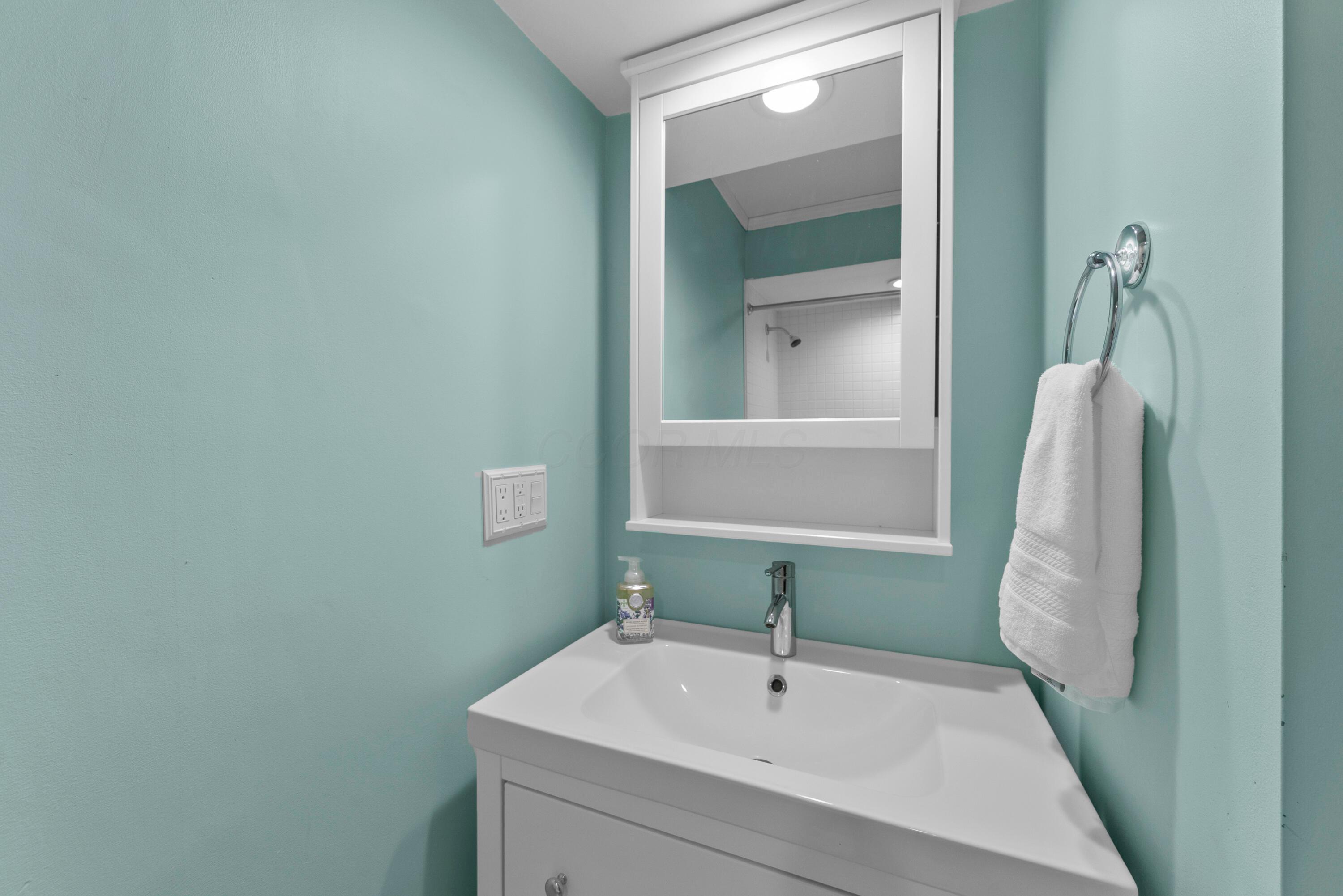 3600 Reed Road, Unit 17 Columbus, OH 43220 - Photo 22 of 34 DSC09016