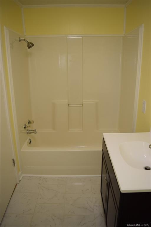 4159 Old Shelby Road Hickory, NC 28602 - Photo 11 of 30 Gallery Image 11