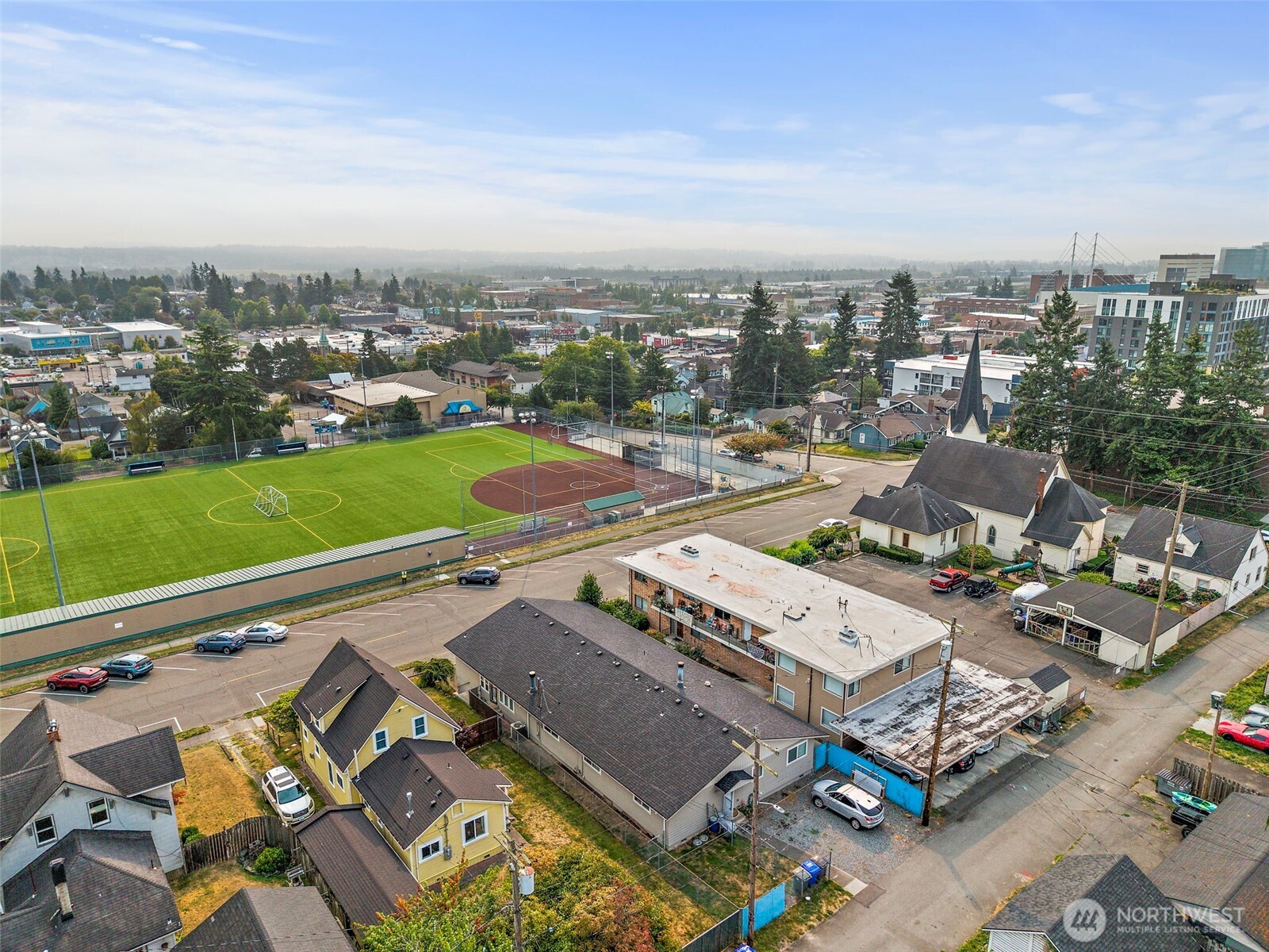2516 Rockefeller Avenue, Unit A B Everett, WA 98201 - Photo 25 of 37