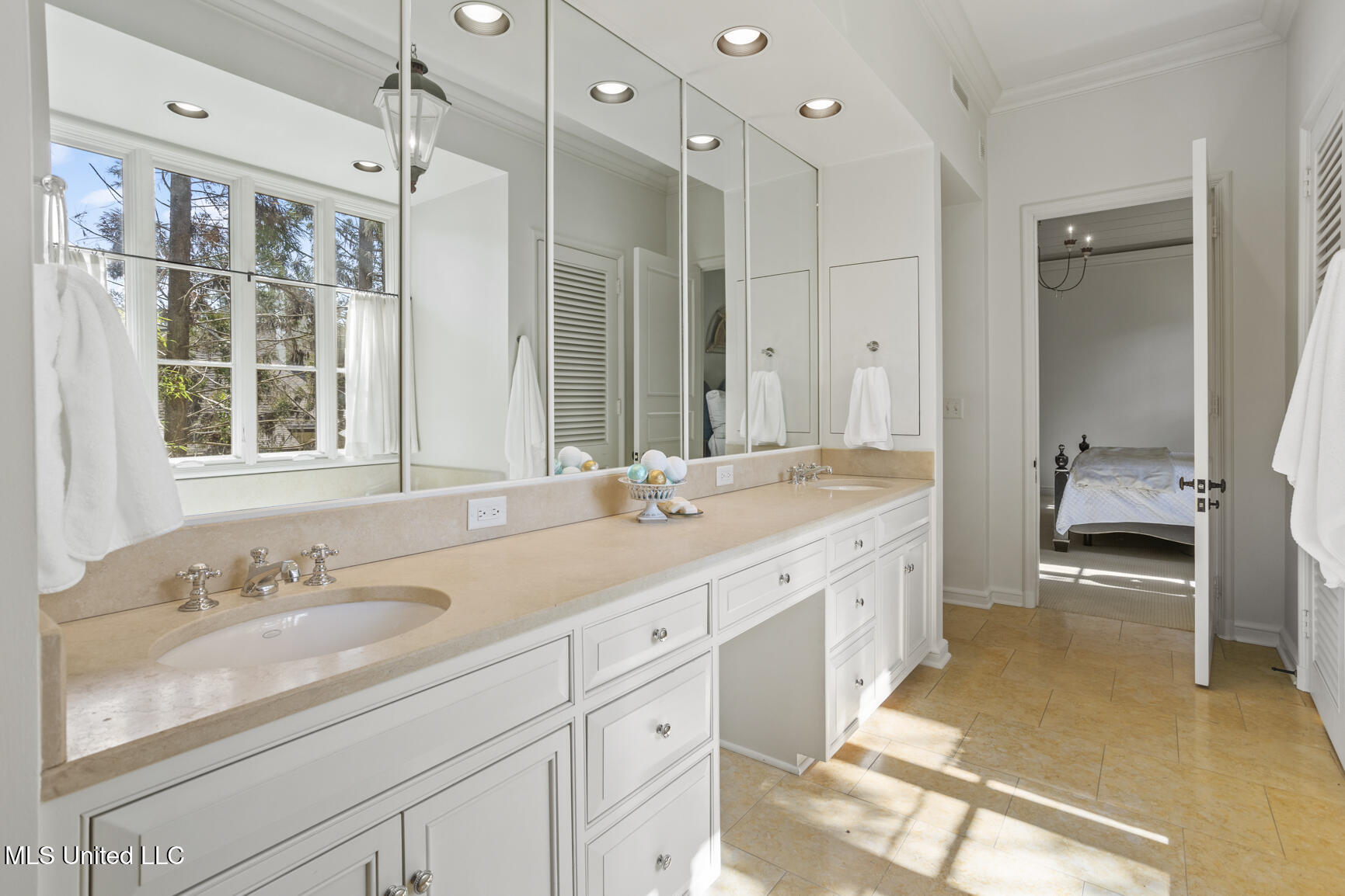 106 Meadowbrook North Jackson, MS 39211 - Photo 38 of 71 106 Meadowbrook North