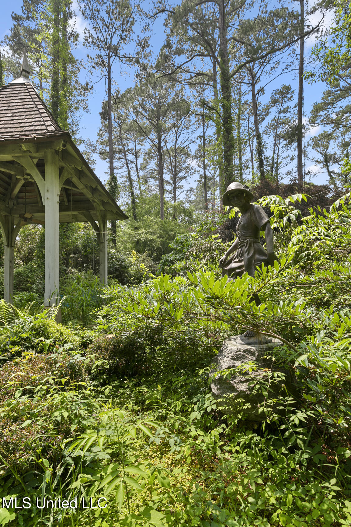 106 Meadowbrook North Jackson, MS 39211 - Photo 63 of 71 Meadowbrook Highlands