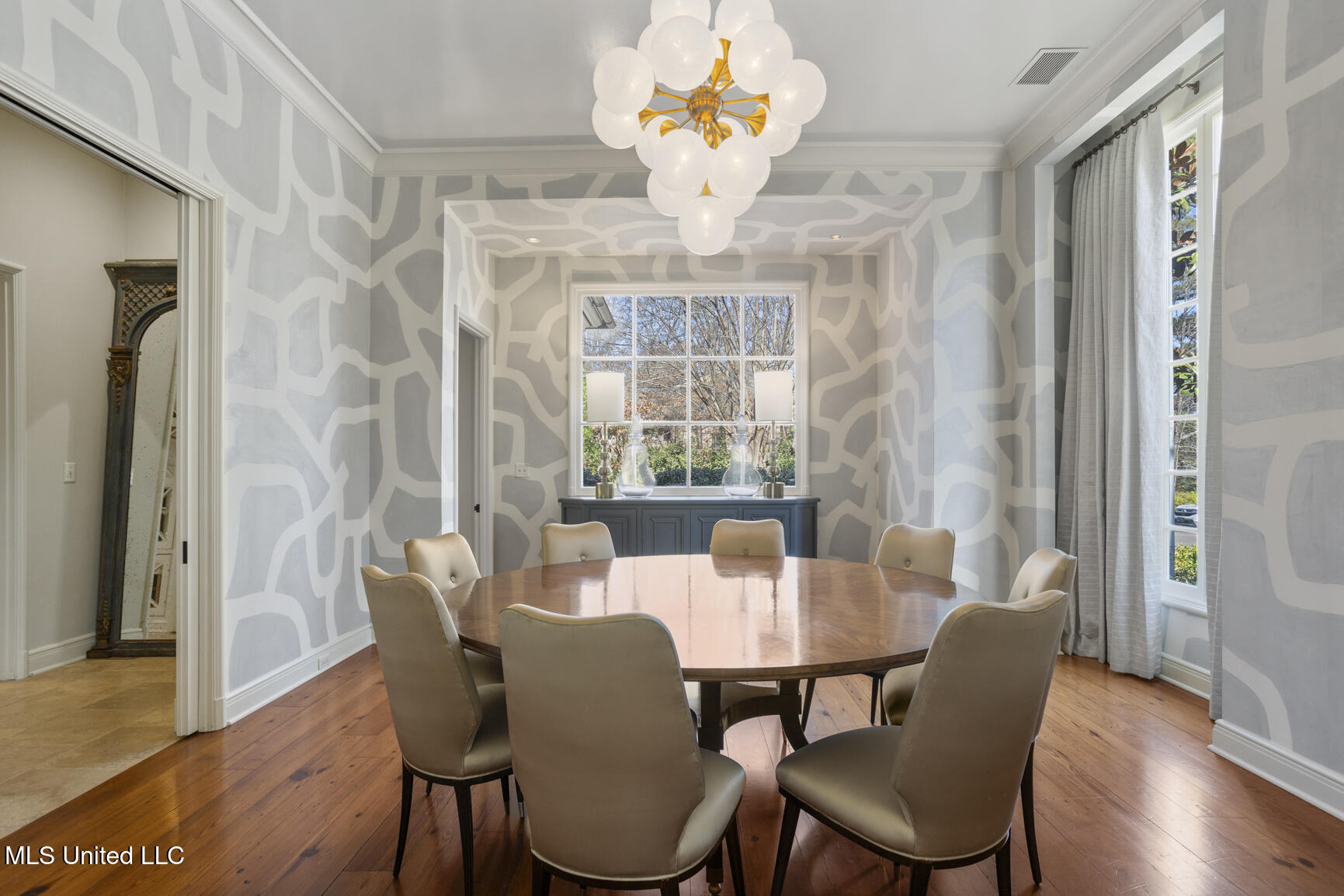 106 Meadowbrook North Jackson, MS 39211 - Photo 8 of 71 106 Meadowbrook North