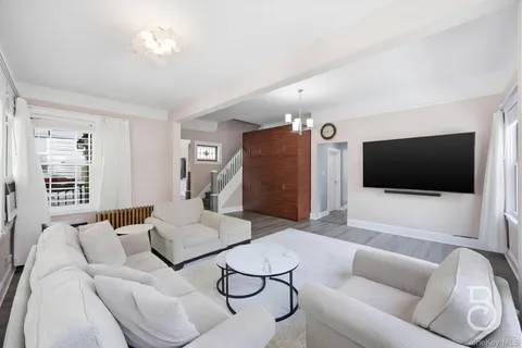 $1,499,000 | 88-38 78th Avenue | Glendale