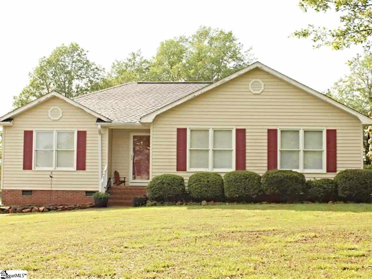 121 Fairview Place Greer, SC 29651 - Photo 2 of 15 Gallery Image 2