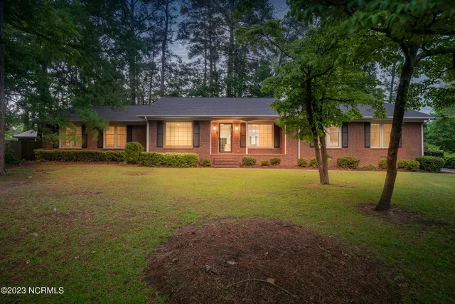 $2,450 | 205 Cherrywood Drive, Greenville, NC 27858