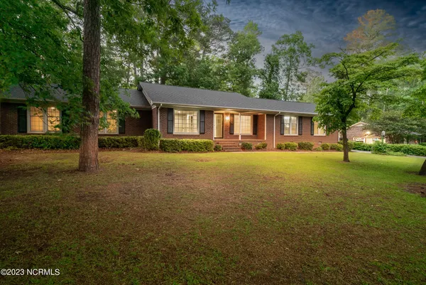 $2,450 | 205 Cherrywood Drive, Greenville, NC 27858