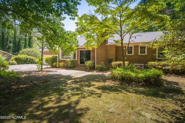 $2,450 | 205 Cherrywood Drive, Greenville, NC 27858