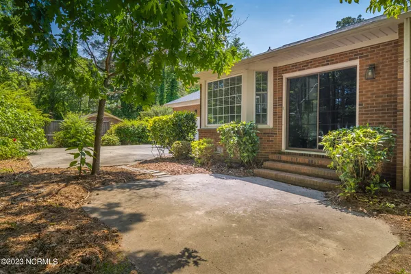 $2,450 | 205 Cherrywood Drive, Greenville, NC 27858