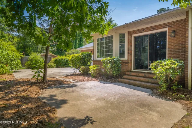 $2,450 | 205 Cherrywood Drive, Greenville, NC 27858