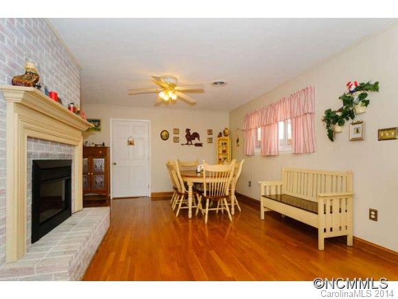 142 Wilson Cove Road Swannanoa, NC 28778 - Photo 3 of 10 Gallery Image 3