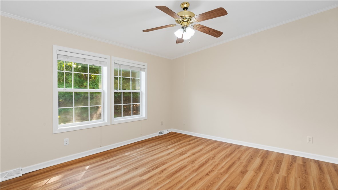 8 Lisa's Way Coventry, RI 02816 - Photo 10 of 36 Gallery Image 10