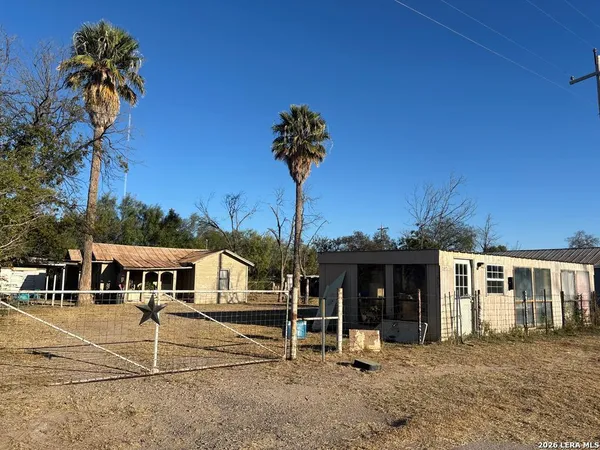 $155,000 | 20214 North Us Highway, Quemado, TX 78877