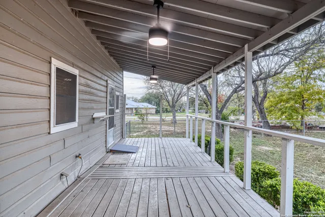 $179,000 | 214 West Frio Street, Uvalde, TX 78801