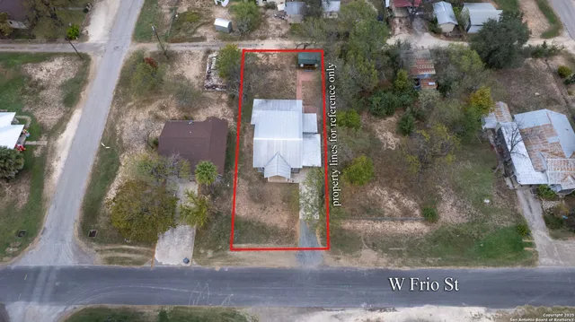 $179,000 | 214 West Frio Street, Uvalde, TX 78801