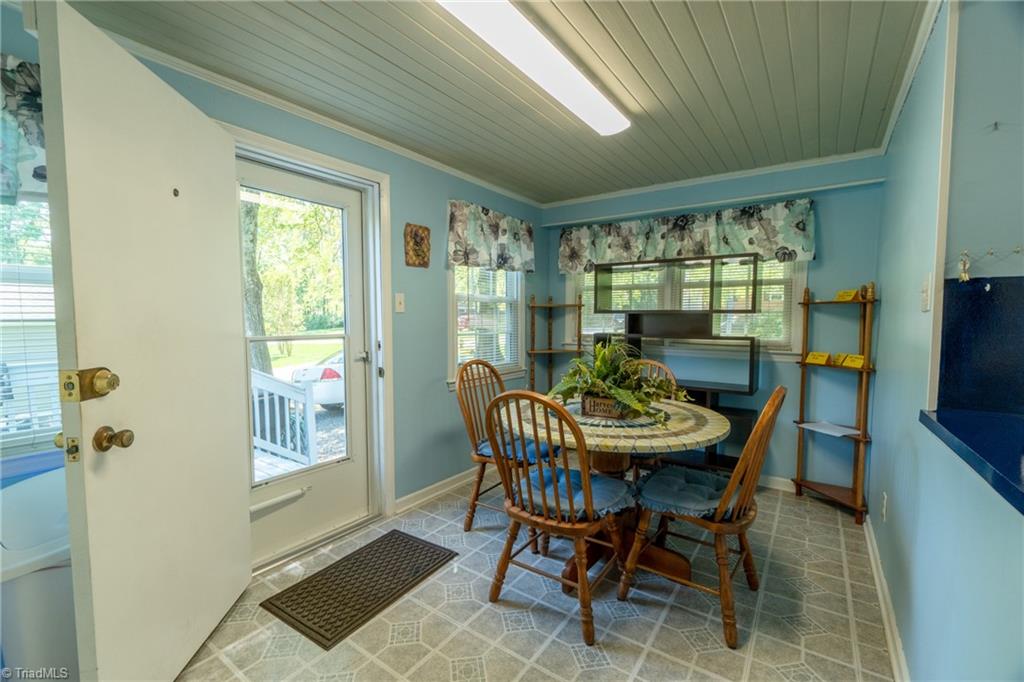 416 Cory Road High Point, NC 27265 - Photo 8 of 21 Breakfast Nook