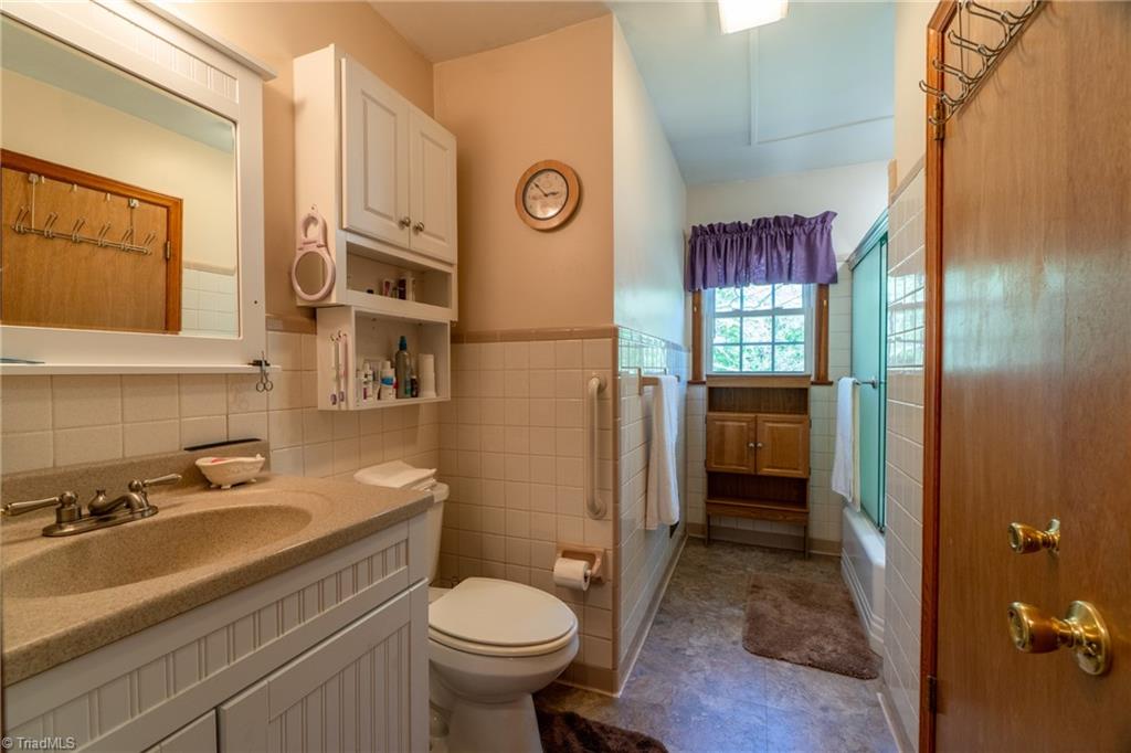 416 Cory Road High Point, NC 27265 - Photo 10 of 21 Bathroom