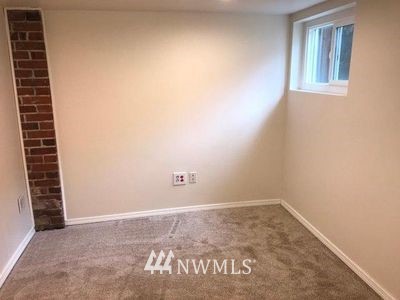 129 Wells Avenue North Renton, WA 98057 - Photo 13 of 29 a view of entryway