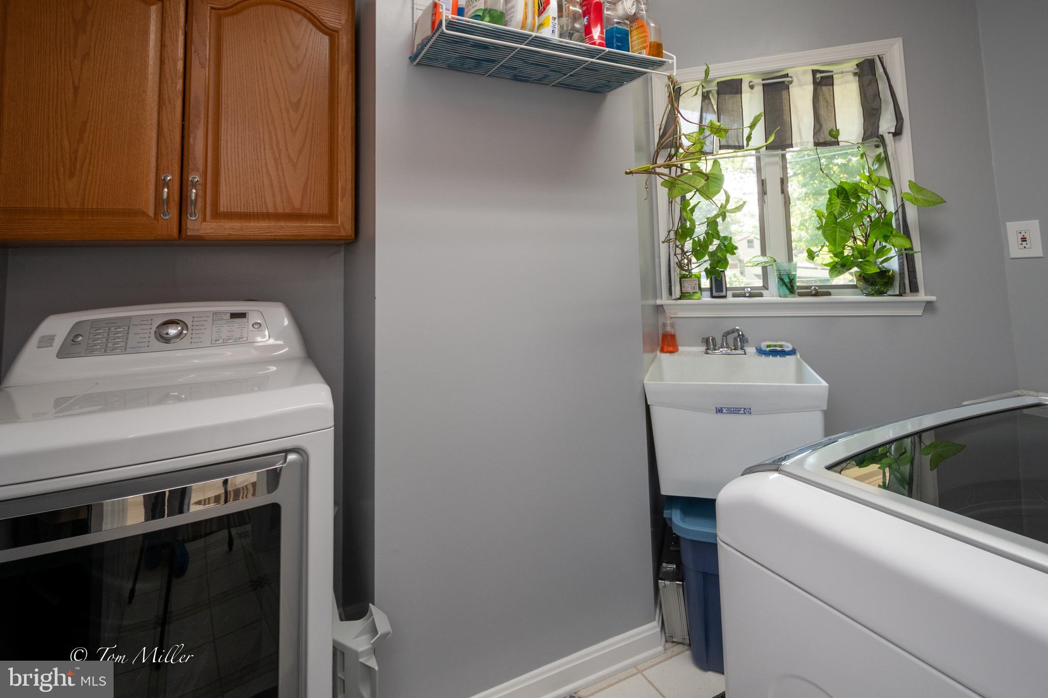 813 Cedar Grove Road Baltimore, MD 21221 - Photo 17 of 65 Main Level Laundry w/ Washer & Dryer